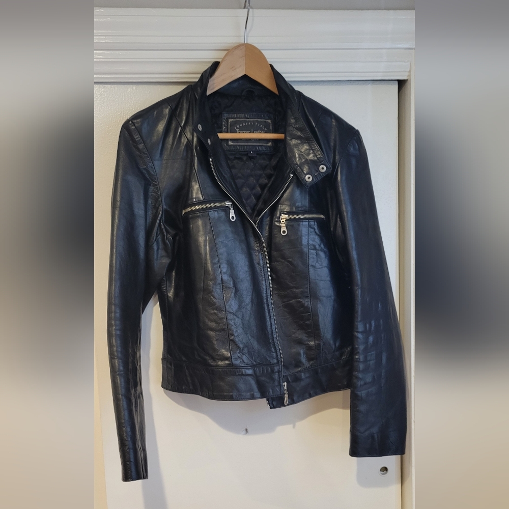 Black 100% Genuine Leather Jacket. Size L